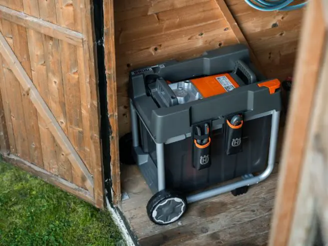 husqvarna kompostkværn gs 340is er klappet sammen i haveskur