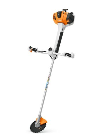 STIHL FS 490 C-EM K benzindrevet buskrydder med klinge monteret
