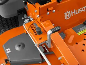 indstilling af klippehøjde på zero turn