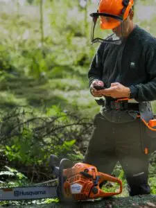 Tilslutning mellem 450X og smartphone. Husqvarna Connect